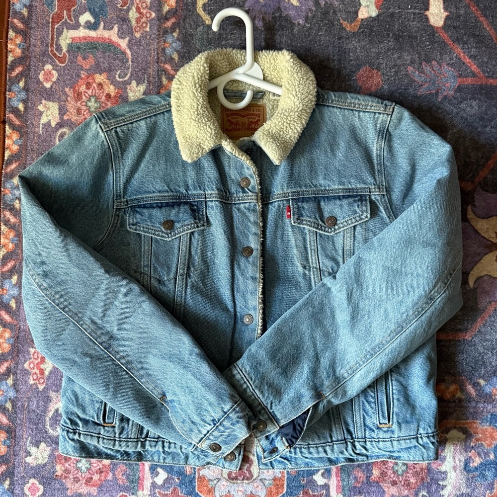 Levi’s Sherpa lined denim jacket